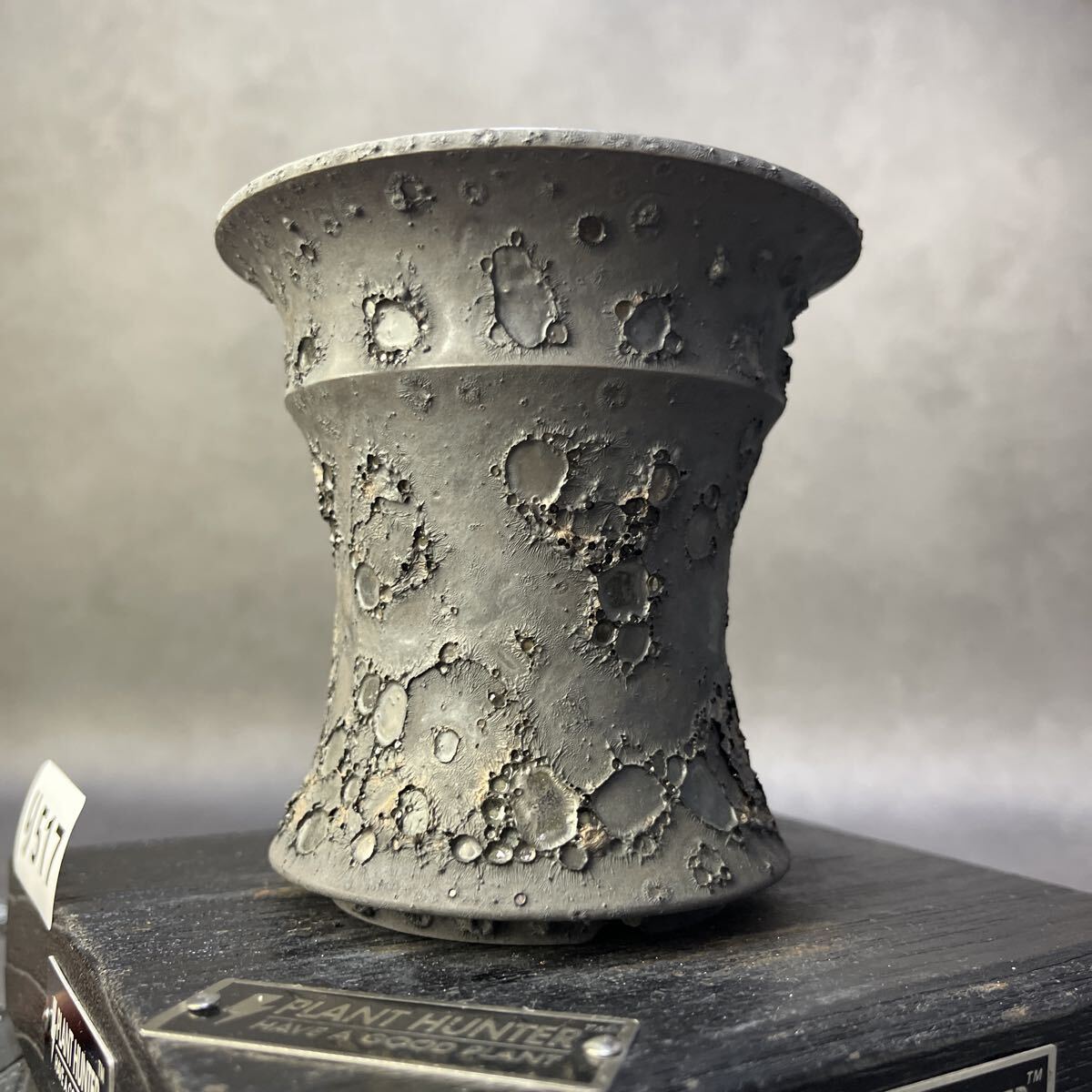 ri517 месяц поверхность ...HAND Made цветочный горшок керамика осмотр ( агава pakips.. дракон .. небо чёрный огонь .factory SRLkatachi завод gla сверло s. корень растения черепаха . дракон 