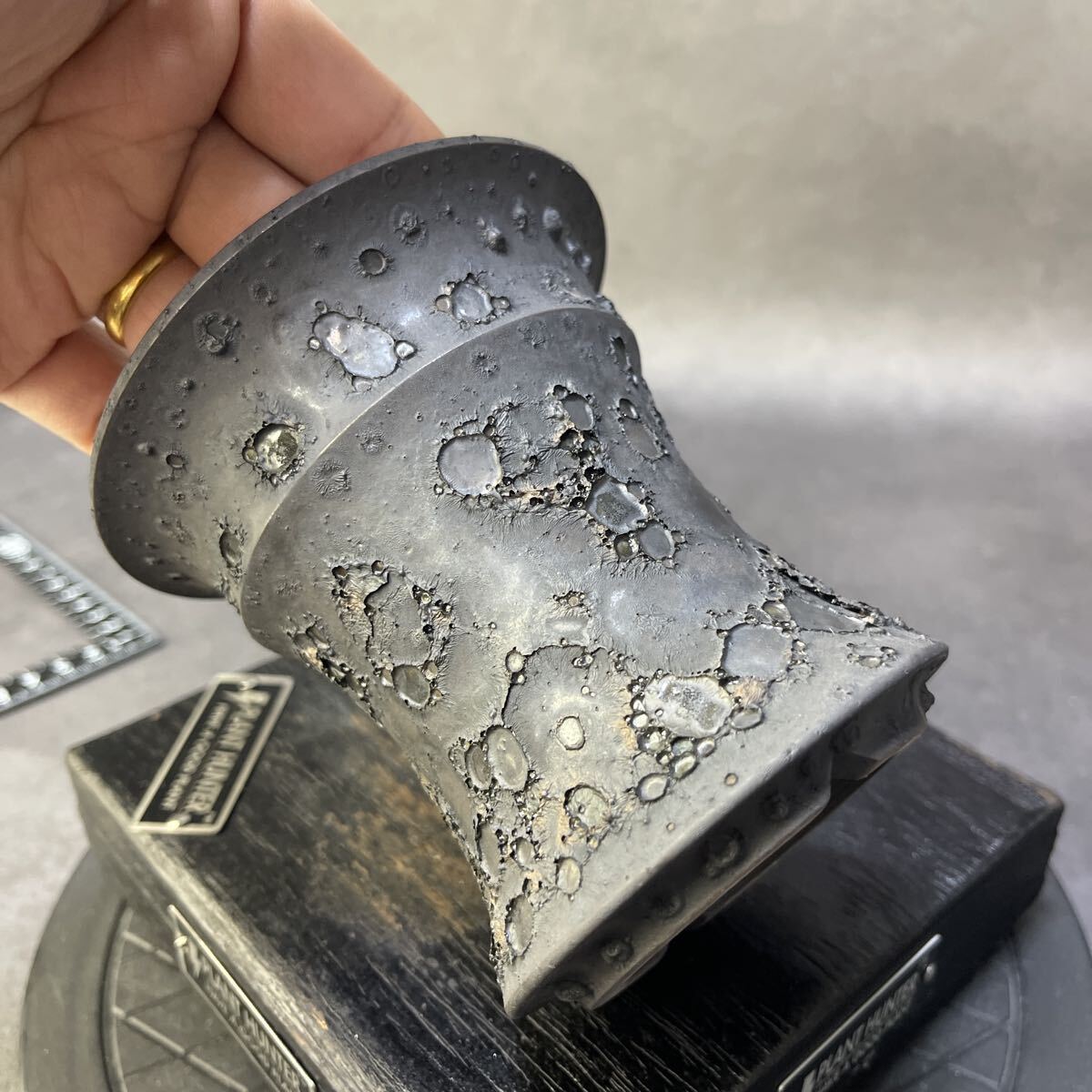 ri517 месяц поверхность ...HAND Made цветочный горшок керамика осмотр ( агава pakips.. дракон .. небо чёрный огонь .factory SRLkatachi завод gla сверло s. корень растения черепаха . дракон 