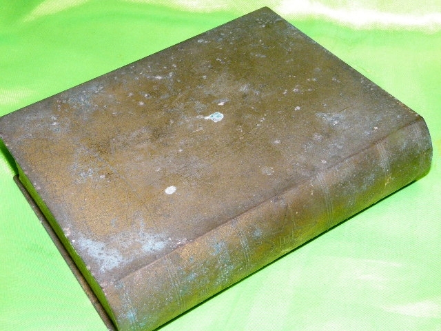 o品名o レトロ 昭和11年 富国強兵 戦前? 刻印が有る本ブック型小物入れ 金属製 銅?緑青?感じの錆有り♪古い年代品 古民具 道具 骨董 古民家_画像3