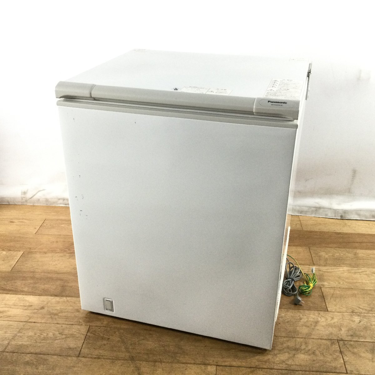 Panasonic パナソニック NR-FC22FA-W形 電気冷凍庫 冷凍 ストッカー 215L 質量47kg 冷凍庫 アイス チェスト フリーザー 家電 2011年製_画像1