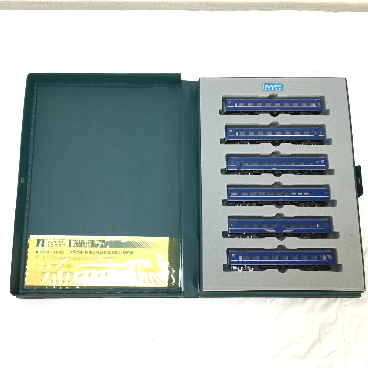 【ジャンク】 KATO カトー EF65 電気機関車ブルートレイン セット Nゲージ 鉄道模型 おもちゃ コレクション_画像2