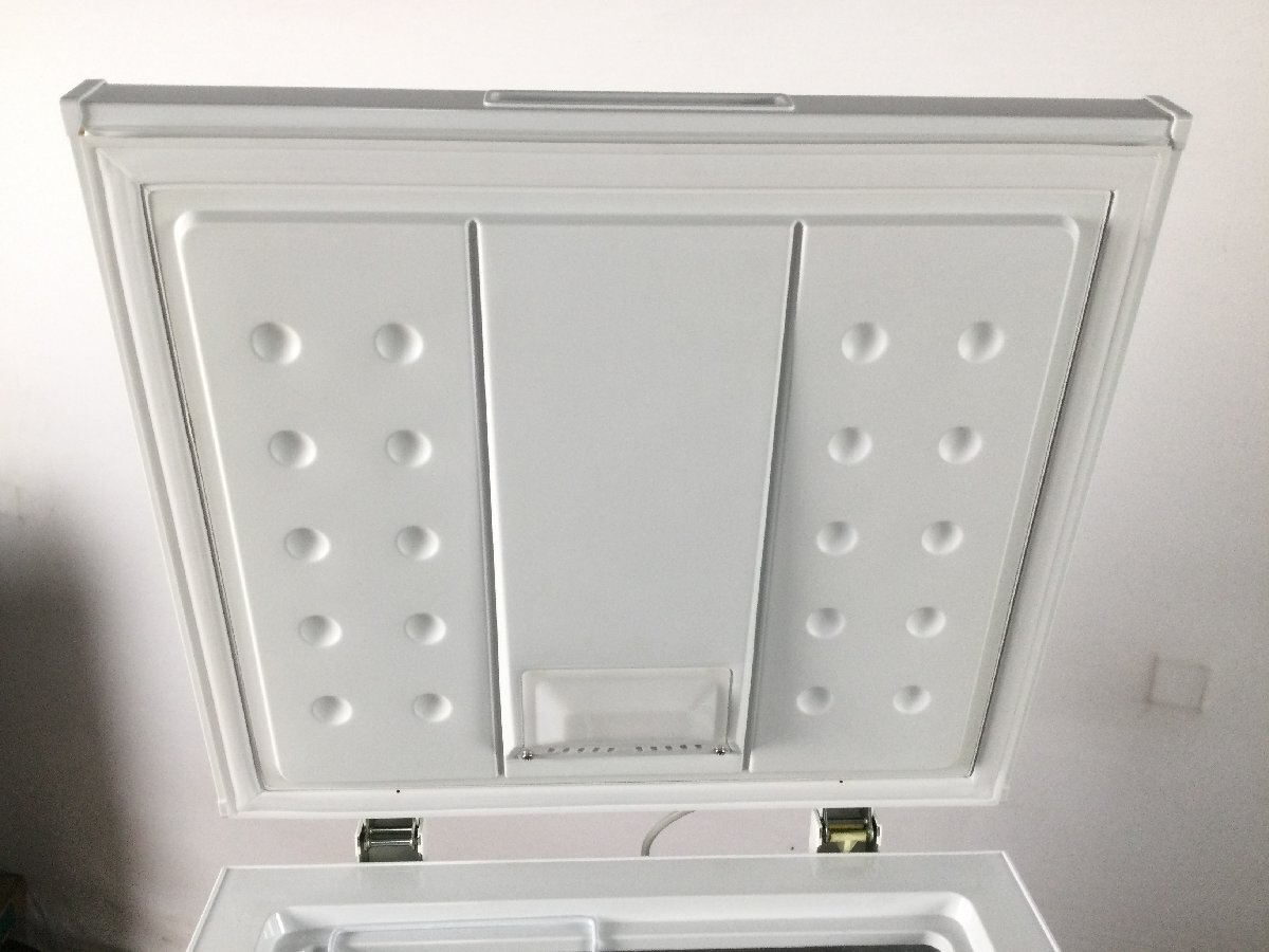 アイリスオーヤマ 冷凍庫 ICSD-10A-W 100L 上開き ノンフロン チェストフリーザー 温度調節6段階 ホワイト 質量26kg 2020年製_画像7