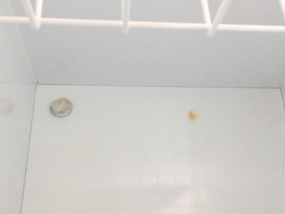 Panasonic パナソニック NR-FC22FA-W形 電気冷凍庫 冷凍 ストッカー 215L 質量47kg 冷凍庫 アイス チェスト フリーザー 家電 2011年製_画像4