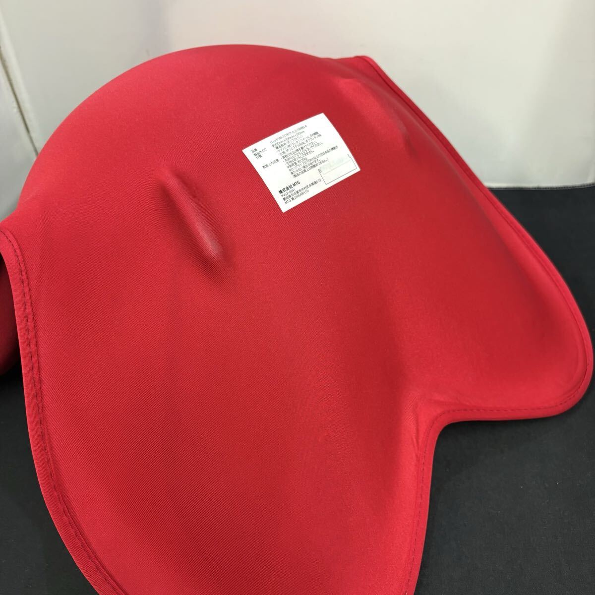 MTG Style 骨盤サポートチェア レッド 姿勢矯正 ボディメイクシート 骨盤サポート (11077E_画像4