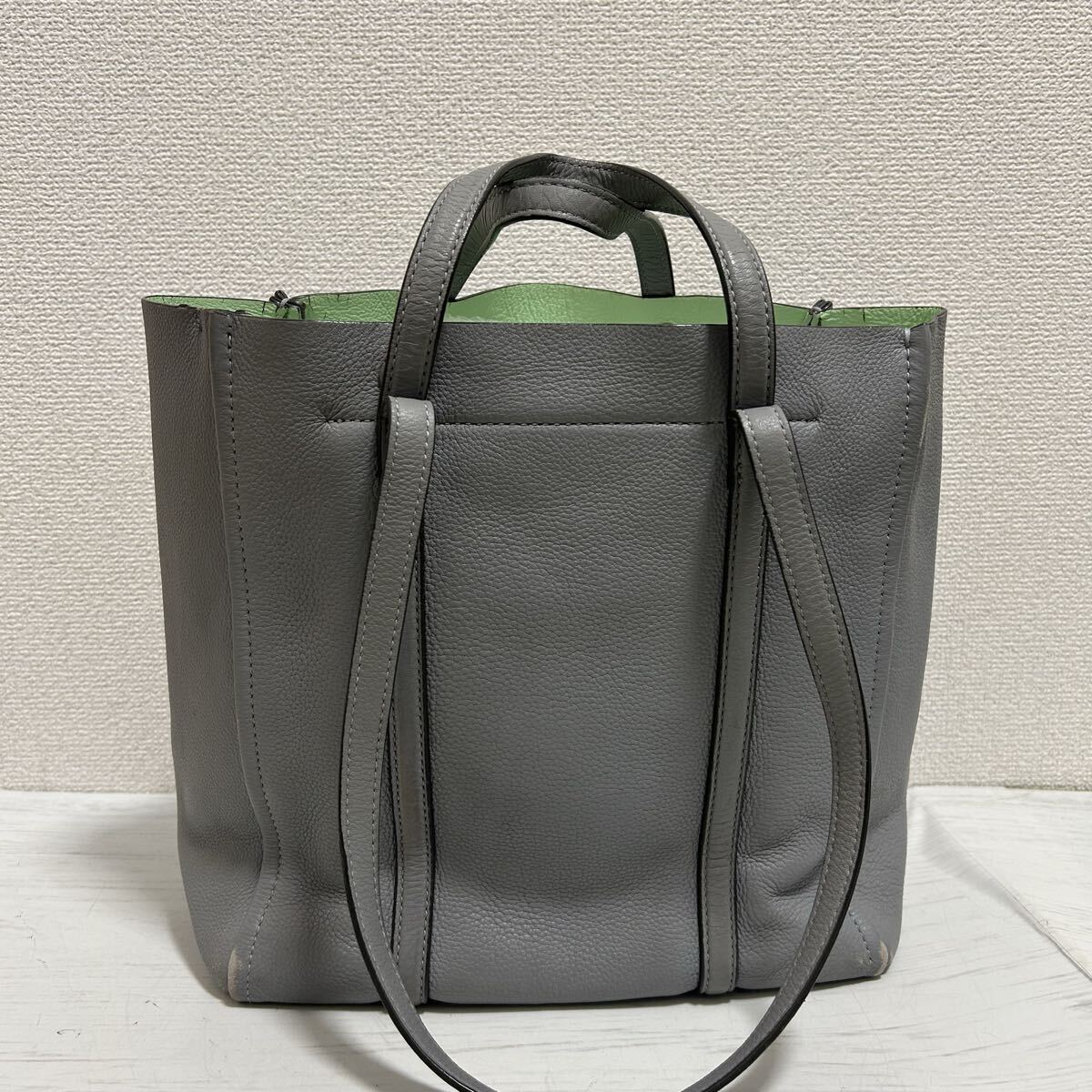 MARC JACOBS マークジェイコブス レディース 2way トートバッグ ワンショルダーバッグ 本革 レザー 肩掛け ブルーグレー the tag tote_画像3
