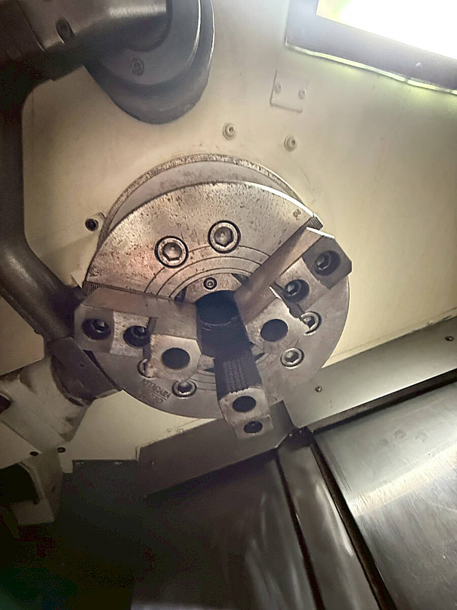 オークマ OKUMA LB300T 2005年製 芯間250㎜ 芯押しなし 旋削のみ OSP-E100L CNC旋盤 Lathe レース Turning Machine _画像7