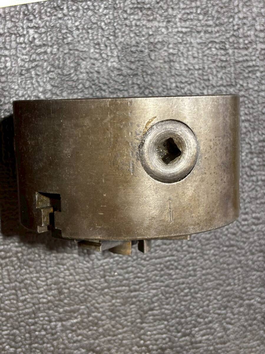 メーカー不明 スクロールチャック 高さ:約600㎜ 直径:約110㎜ 重量:約3.1㎏ 3つ爪 Scroll Chuck ※ハンドル無し(へ711) _画像8