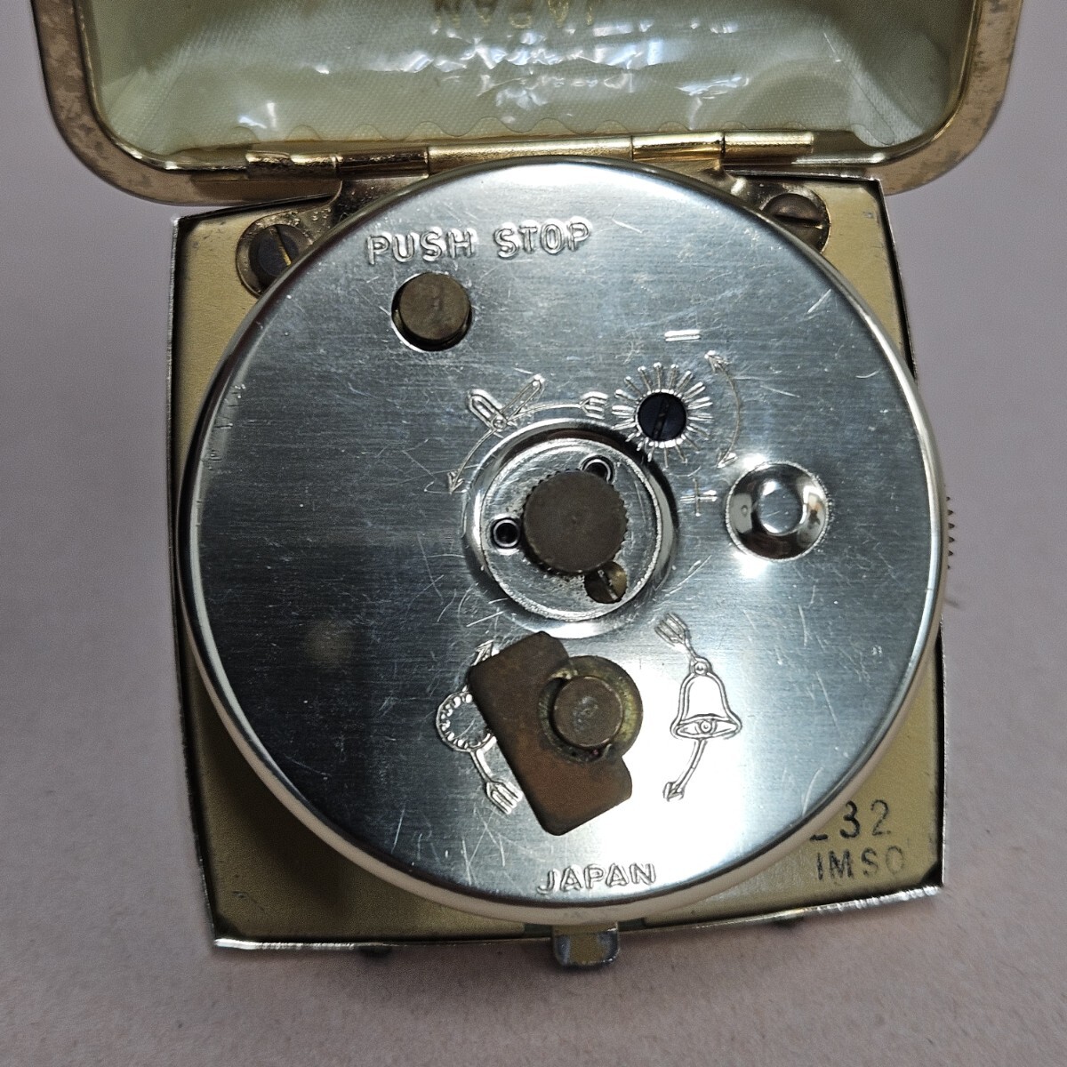 SEIKO トラベルクロック 目覚まし時計 置時計 昭和レトロ 手巻き 【No.4180】_画像5