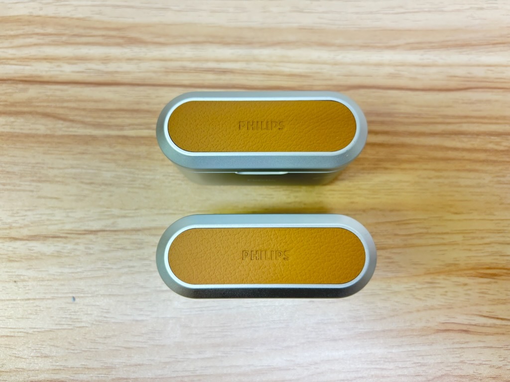 B96 ジャンク PHILIPS フィリップス 2個セット ハイエンドモデル 完全ワイヤレスイヤホン Fidelio T1 ホワイト_画像6