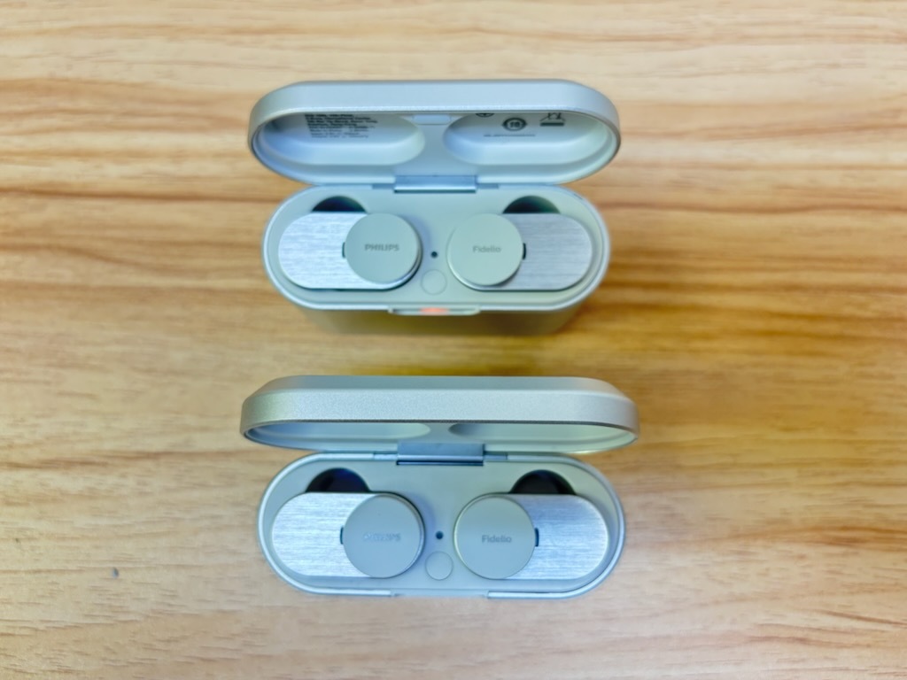 B96 ジャンク PHILIPS フィリップス 2個セット ハイエンドモデル 完全ワイヤレスイヤホン Fidelio T1 ホワイト_画像7
