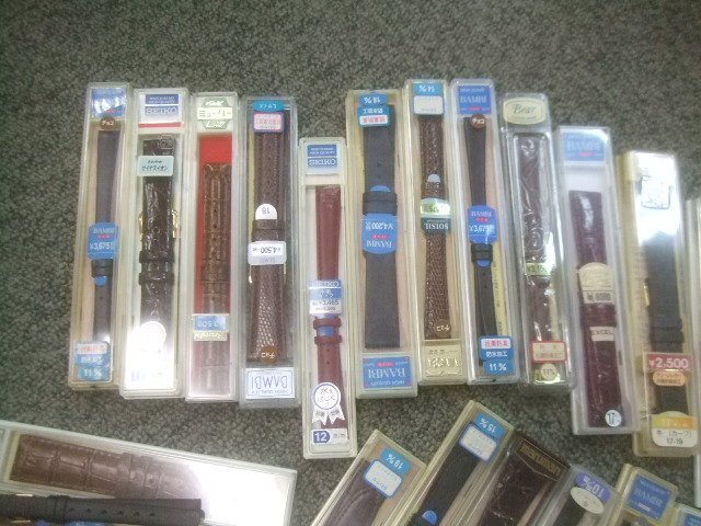 閉店未使用在庫品皮ベルト、クロコ、リザー等大量　AD277_画像2