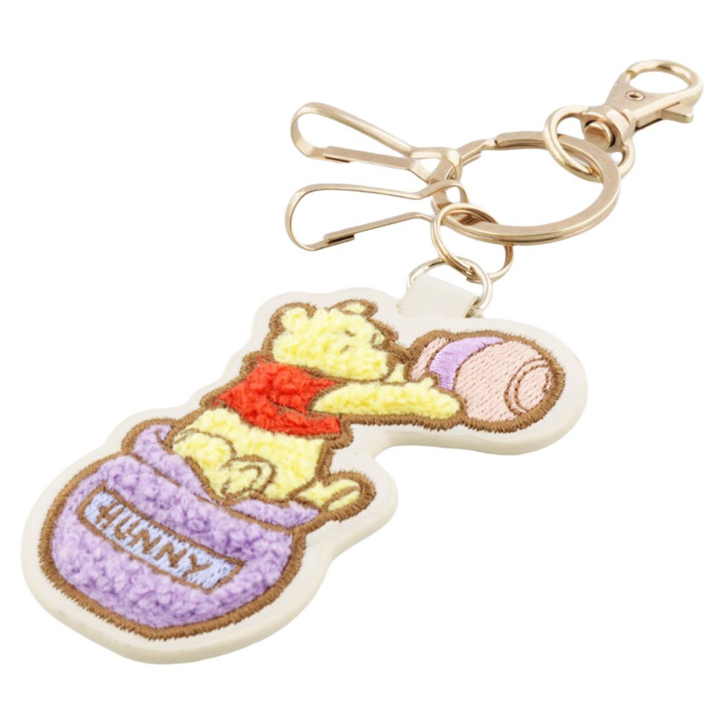 くまのプーさん キーホルダー サガラ刺繍キーリング Winnie the Pooh6 C ディズニー サンスター文具 プレゼント_画像2