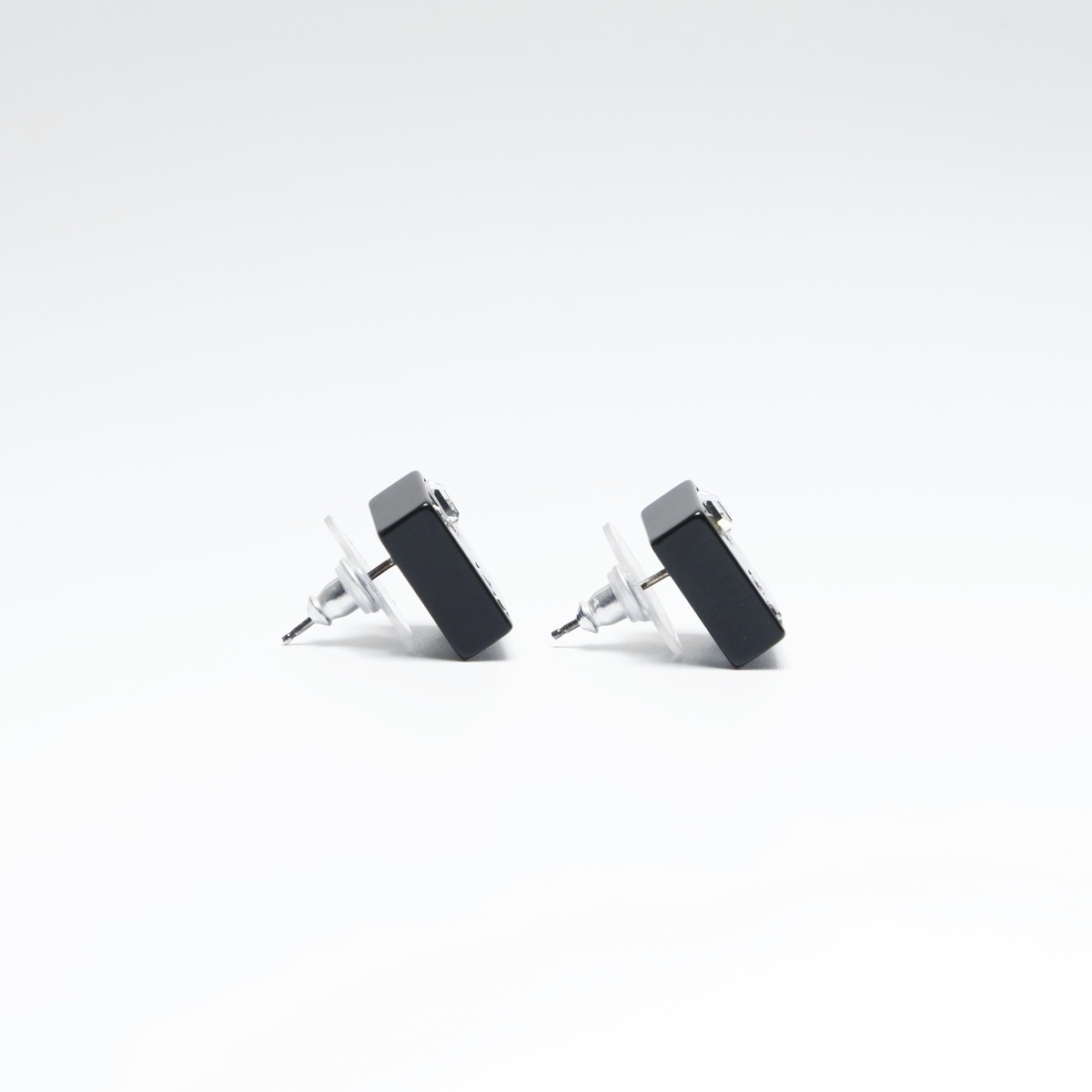 Chanel CHANEL серьги 05A 2005 год здесь Mark квадратное стразы черный