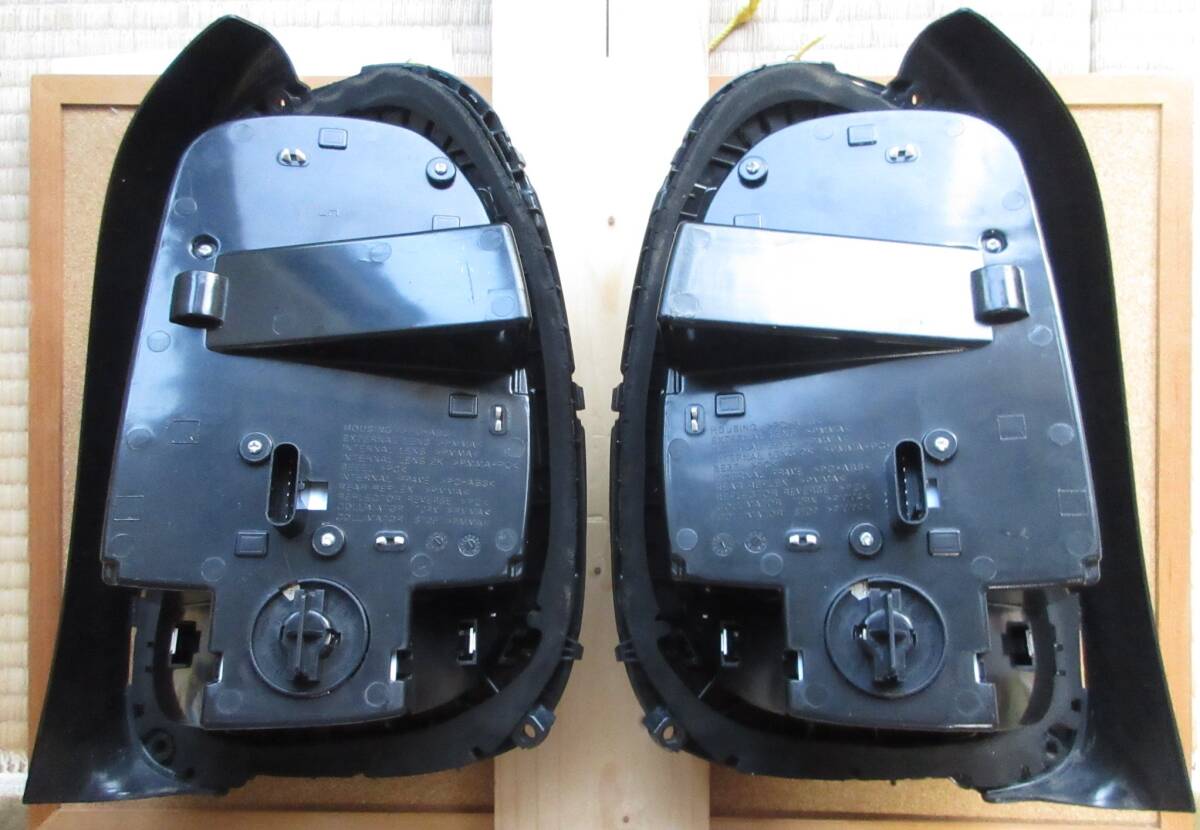 【中古】BMW MINI F55/F56/F57 前期 社外製ユニオンジャックテールランプ クリアレッドタイプ 左右セット_画像2