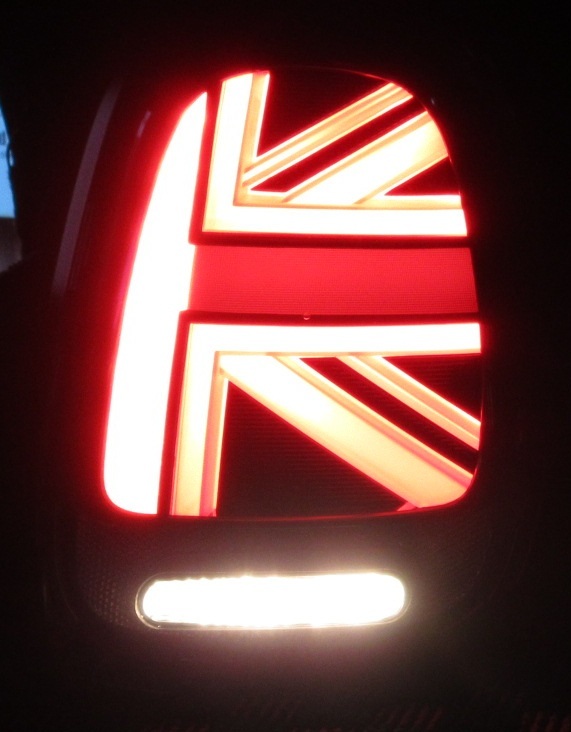 【中古】BMW MINI F55/F56/F57 前期 社外製ユニオンジャックテールランプ クリアレッドタイプ 左右セット_画像5