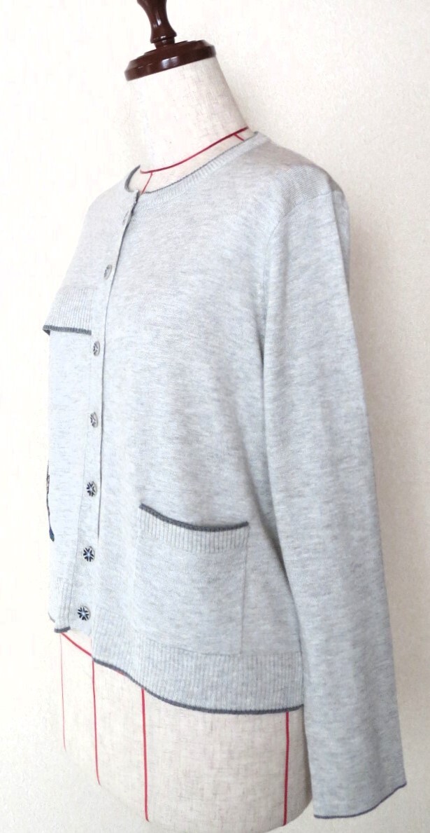 700★新品★アルベロベロ ALBEROBELLO★ブローチ付き★上質素材★カーディガンニット★_画像3