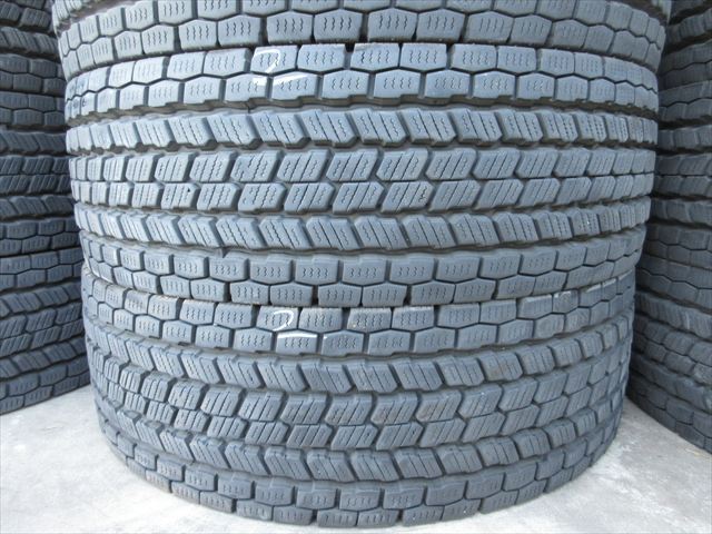 送料無料 スタッドレス 245/70R19.5 ヨコハマ 904W 2024年製 12本セット その2_画像4