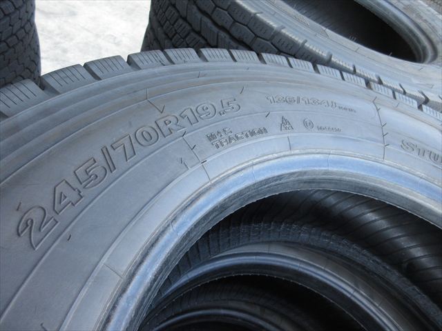 送料無料 スタッドレス 245/70R19.5 ヨコハマ 904W 2024年製 12本セット その5_画像9