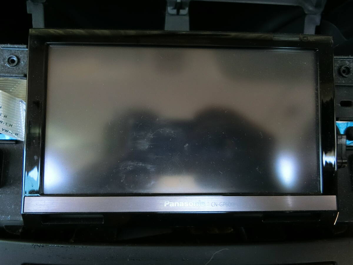 [12122] Panasonic パナソニック ポータブルナビ CN-GP600FVD シトロエンC3 ABA-A55F01 ステー付_画像3