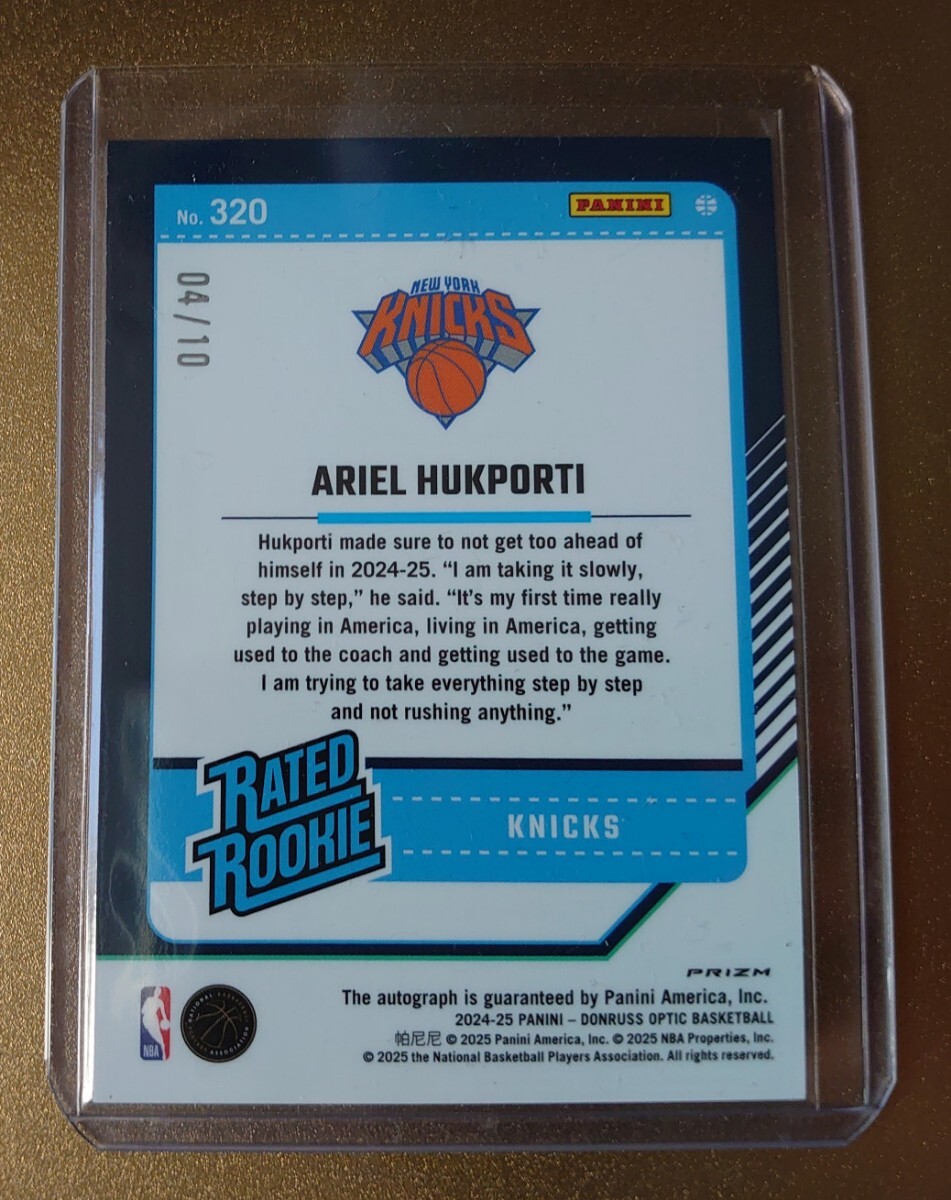 2024-25 Panini Donruss Optic Basketball NBA Rated Rookie Signatures Gold /10 Ariel Hukporti - New York Knicks RC_画像2