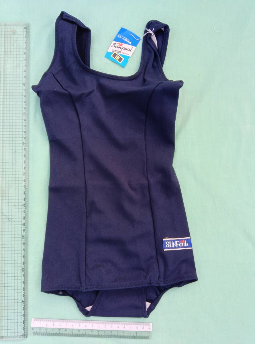 女子 未使用品 旧型スクール水着 8号サイズ サンプール 濃紺色 ネイビー_画像2