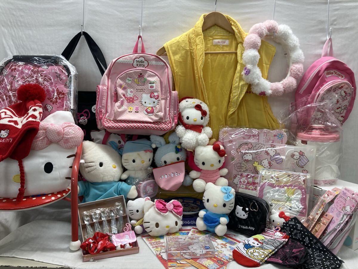 ハローキティ サンリオ グッズ まとめ 雑貨 ぬいぐるみ キティちゃん バッグ イス ヨーグルトメーカー アイススプーン　靴下 リュック_画像1