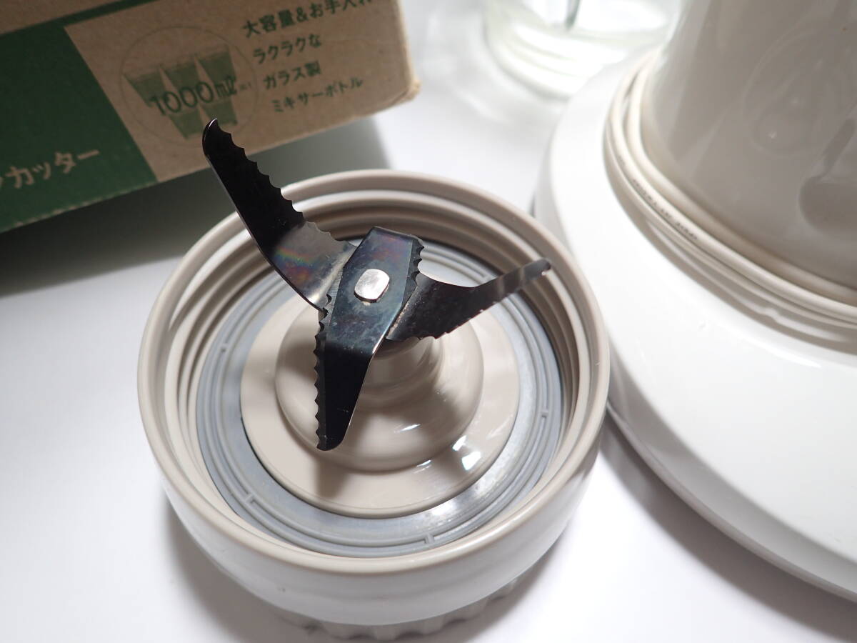 動作品　送料無料 TESCOM テスコム ミキサー ピュアナチュラ TM855 1000ml ジューサー　ホワイト　チタンカッター_画像4