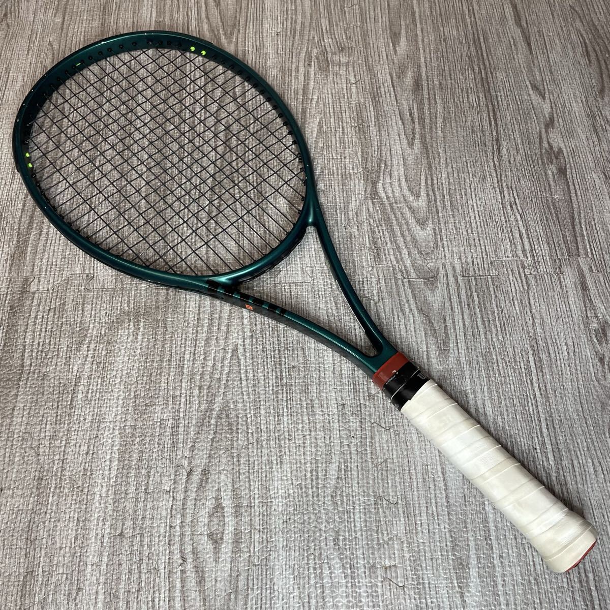 Wilson ウィルソン BLADE 98 V9 16×19 G2 テニスラケット_画像1