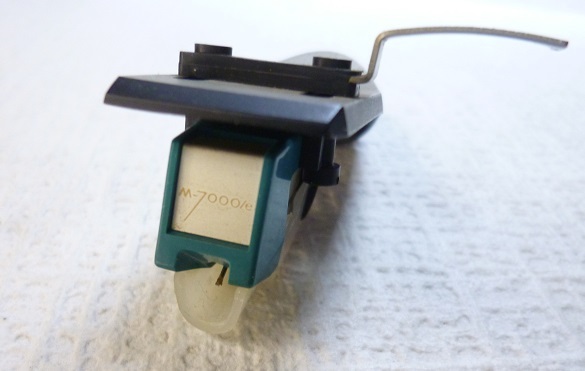 No.747 ■カートリッジ ●レコードプレーヤー ●MICRO マイクロ M-7000/e シェル付き 中古_画像1