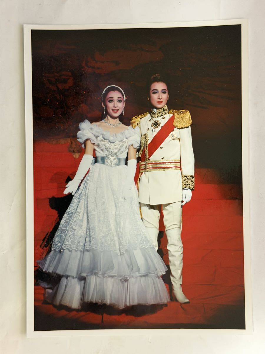 宝塚　星組　うたかたの恋　紫苑ゆう　白城あやか　2Ｌ　生写真　B 舞台写真 宝塚歌劇_画像1