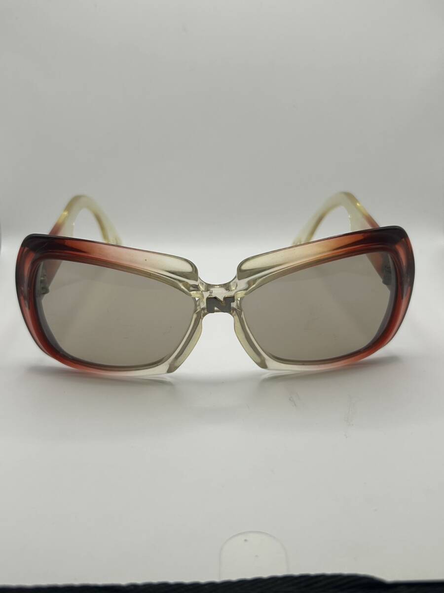 【高級ブランド】NINA RICCI ニナリッチ　サングラス　ファッション　ブランド　レディース　小物　color　カラー　色　黄緑　ブラウン_画像2