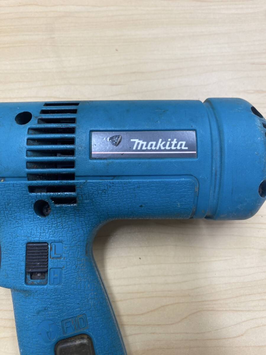 【通電確認済】Makita　マキタ　4型　インパクトレンチ　6904VH　100V　360W　50-60Hz　DIY　電動工具　レンチ　工具_画像2