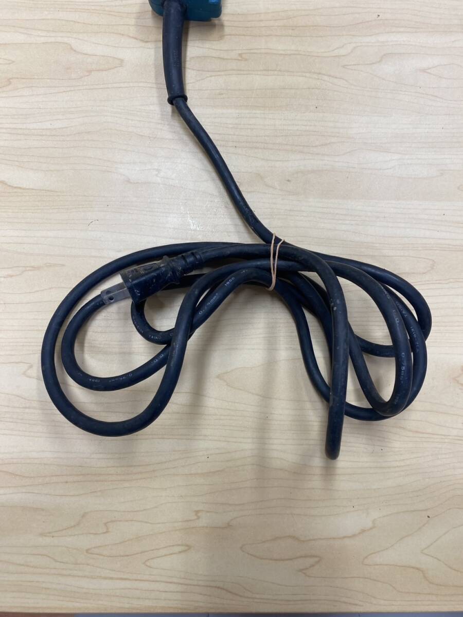 【通電確認済】Makita　マキタ　4型　インパクトレンチ　6904VH　100V　360W　50-60Hz　DIY　電動工具　レンチ　工具_画像8