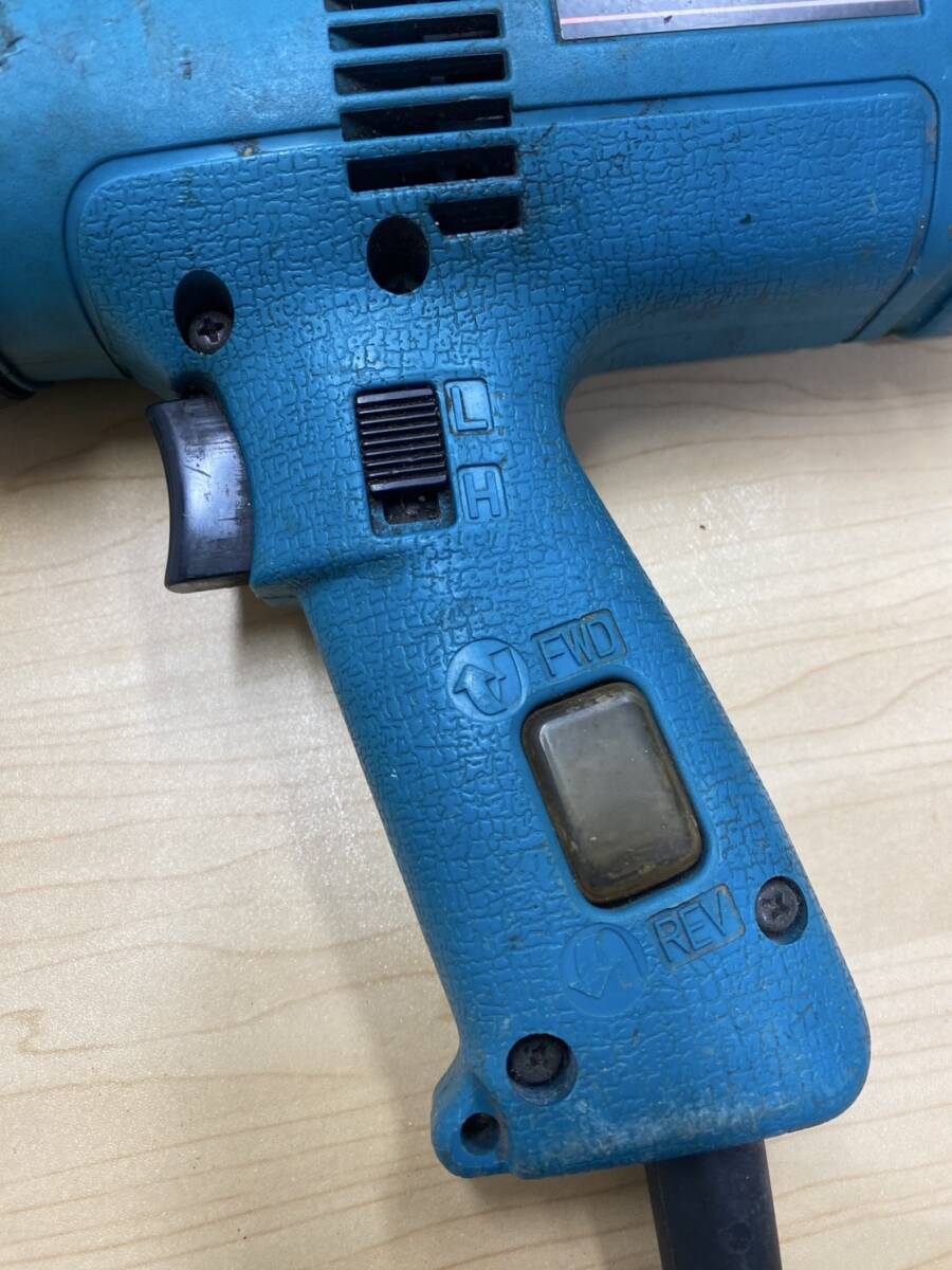 【通電確認済】Makita　マキタ　4型　インパクトレンチ　6904VH　100V　360W　50-60Hz　DIY　電動工具　レンチ　工具_画像3