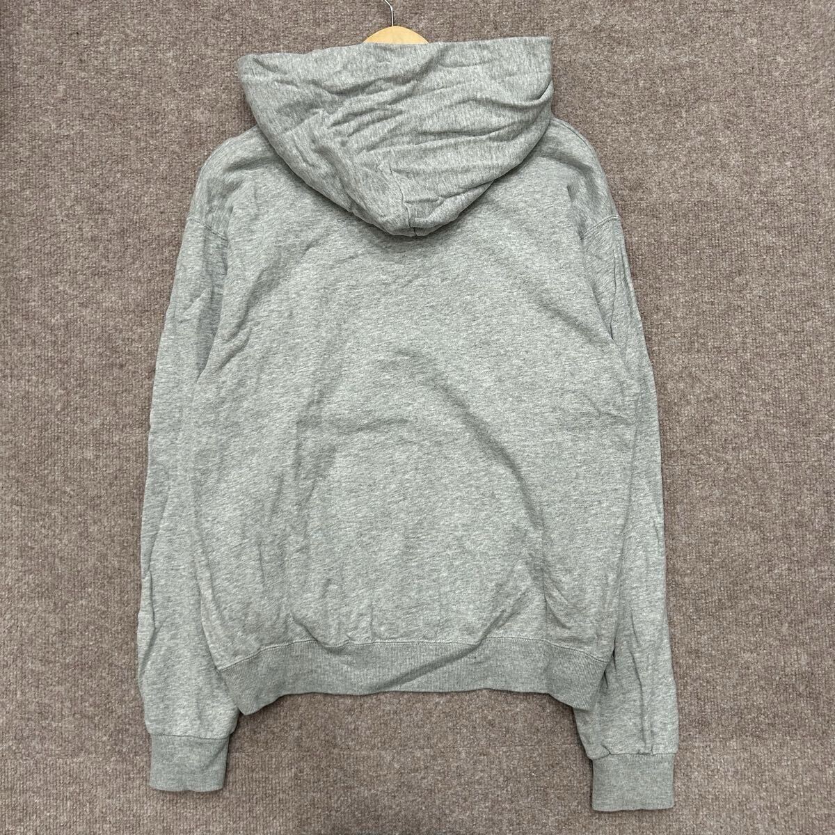 【S7189】 RUSSELL ATHLETIC ラッセルアスレチック パーカー プルオーバー サイズM グレー 灰色 フロントプリント メンズ トップス_画像3