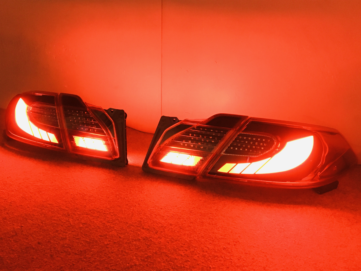 ★カプラーオン済み Y51系フーガ前期 シーケンシャルウインカー内蔵 オリジナルデザイン アクリル加工 フルLEDテールランプY412_画像5