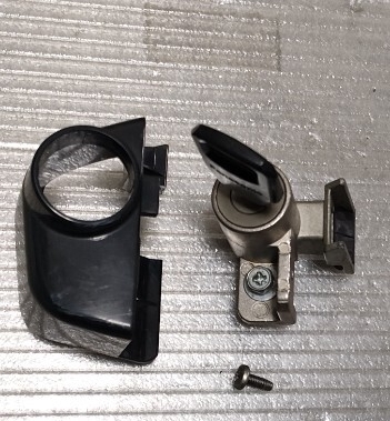 Panasonic【キーアッセンブリ　2020年　ビビ】中古　パナソニック アシスト自転車部品　動作確認済み　カギ　鍵　vivi ビビSX _画像8