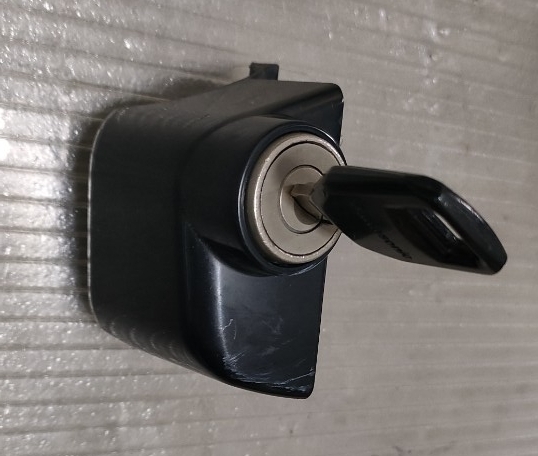 Panasonic【キーアッセンブリ　2020年　ビビ】中古　パナソニック アシスト自転車部品　動作確認済み　カギ　鍵　vivi ビビSX _画像5