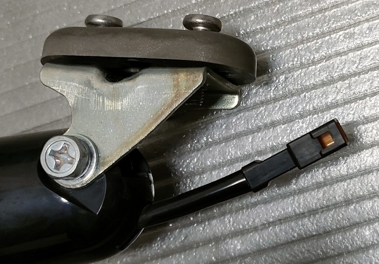 ヤマハ【ヘッドライト　2018年　PAS with】中古　YAMAHA アシスト自転車部品　動作確認済　部品　パス　点灯　点灯確認済　ライト　前照灯_画像7