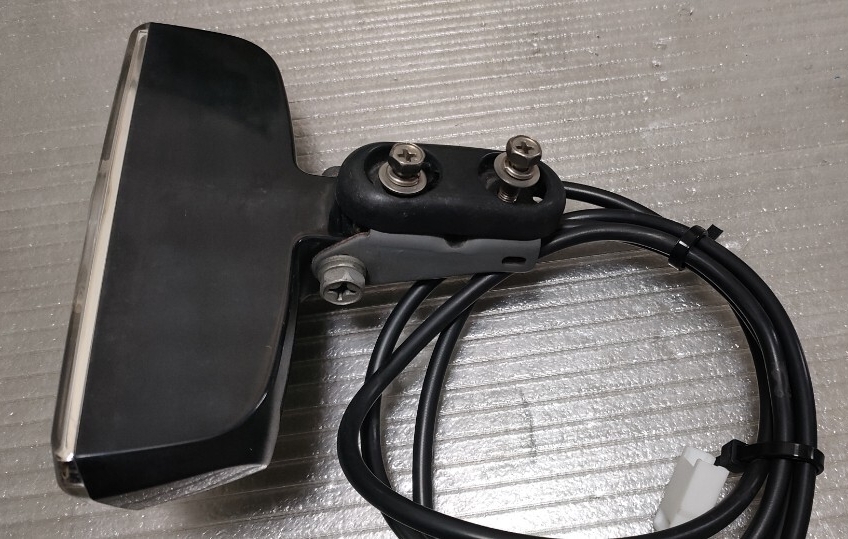 Panasonic【ヘッドライト　NKL922 ビビ　2020年】中古　パナソニック アシスト自転車部品　動作確認済み　LEDライト　前照灯　ライト　_画像3