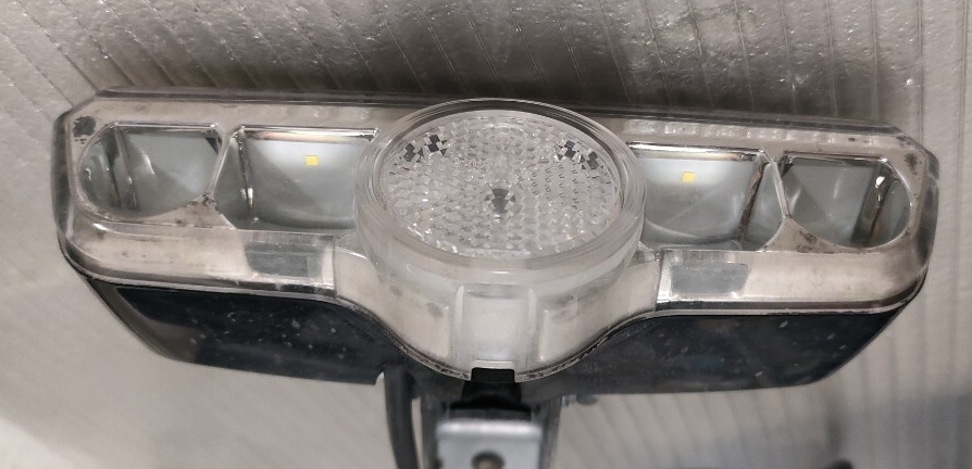 Panasonic【ヘッドライト　NKL922 ビビ　2020年】中古　パナソニック アシスト自転車部品　動作確認済み　LEDライト　前照灯　ライト　_画像4