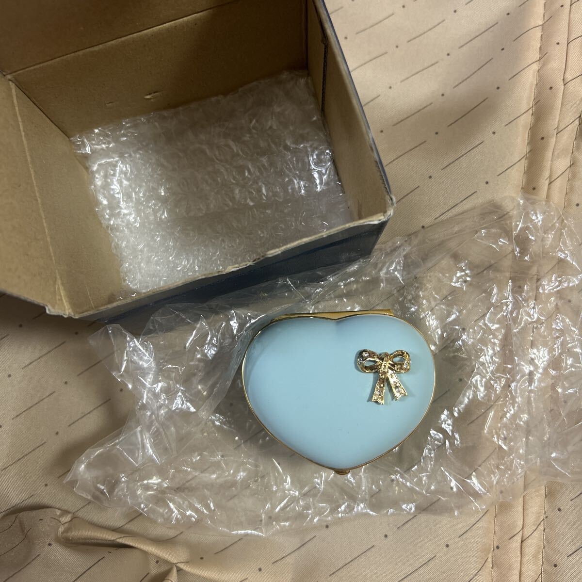 [ подлинный товар Swarovski. Heart type драгоценнный камень коробка ] музыкальная шкатулка (e- Dell wa стул )*jue Reebok s* керамика 