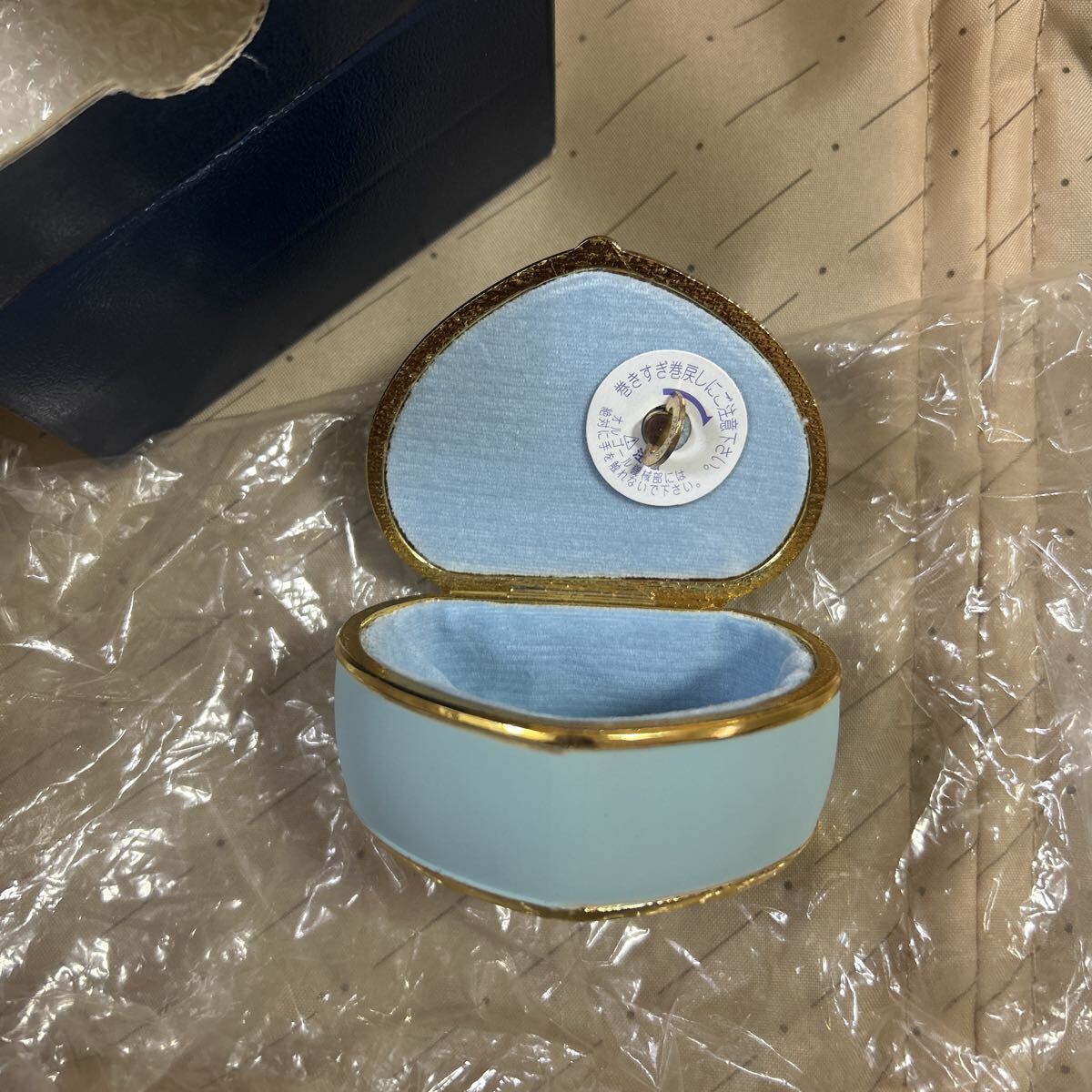 [ подлинный товар Swarovski. Heart type драгоценнный камень коробка ] музыкальная шкатулка (e- Dell wa стул )*jue Reebok s* керамика 