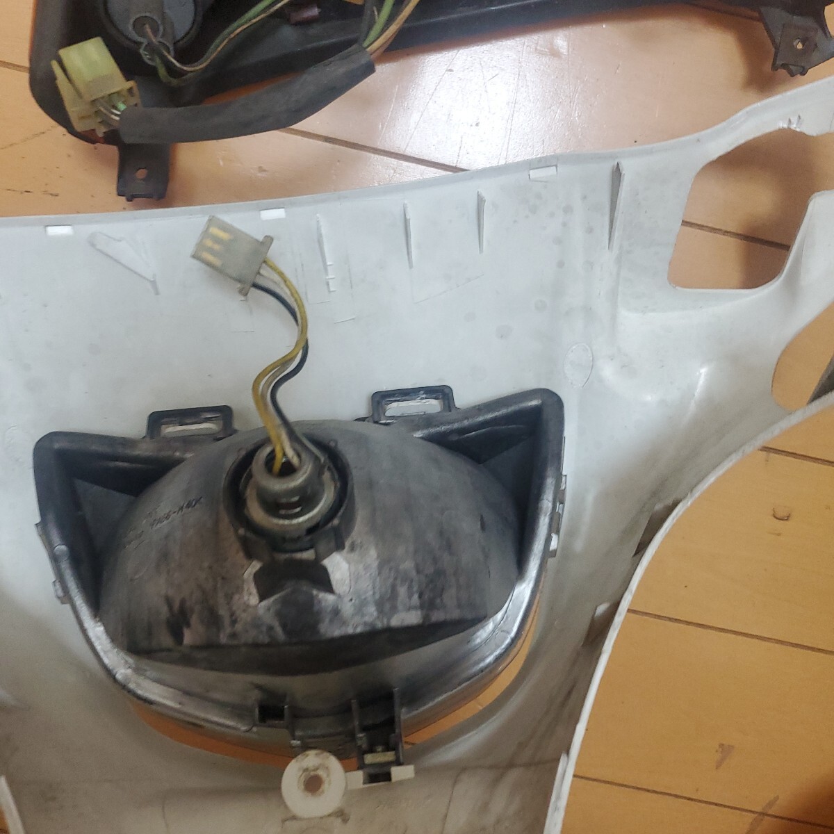 SUZUKI スズキ アドレスV125 純正フロントカウルヘッドライト テールライト ボディカウルセットCOLOR:ホワイト_画像8