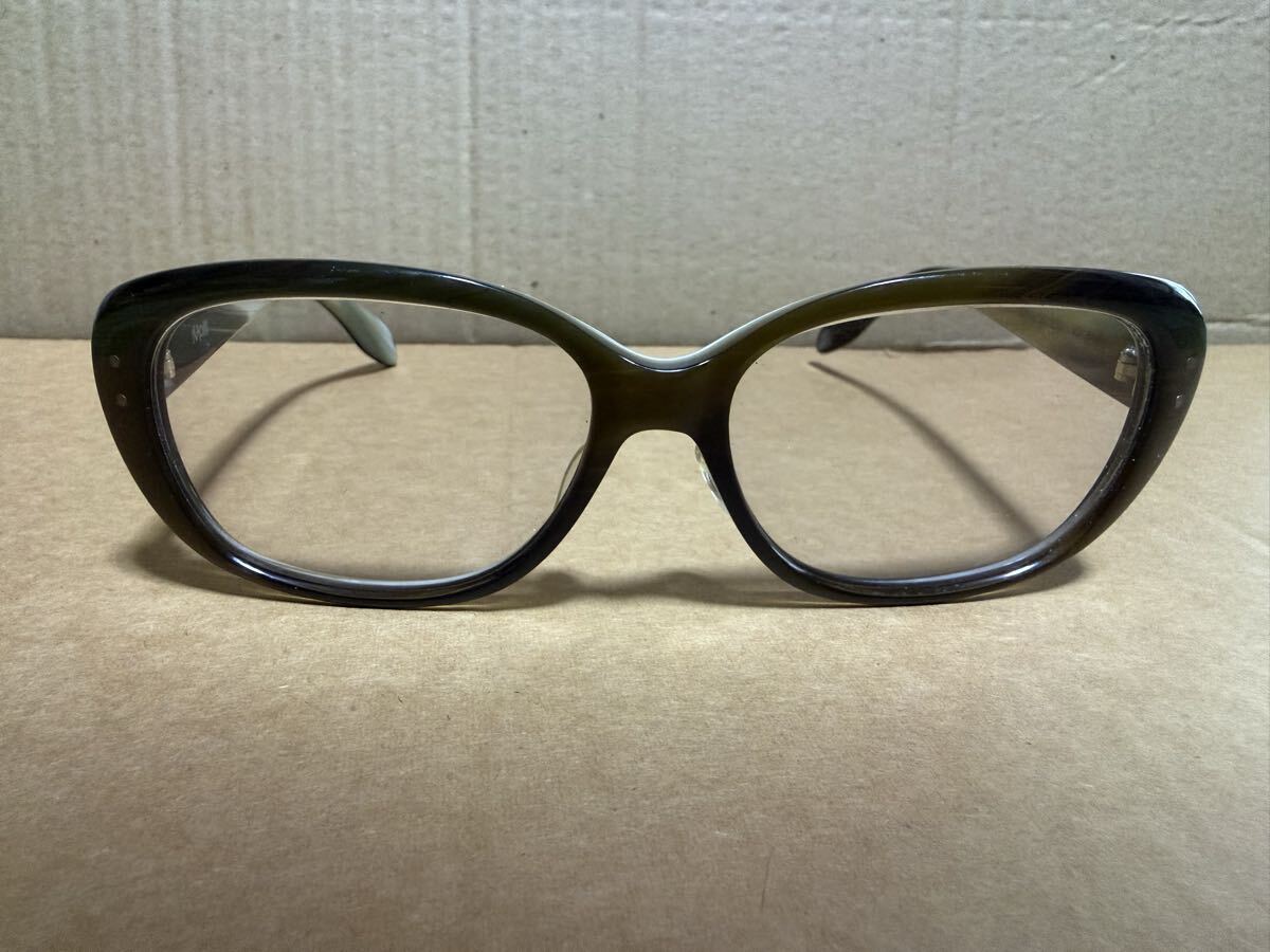 stussy naomi солнцезащитные очки 