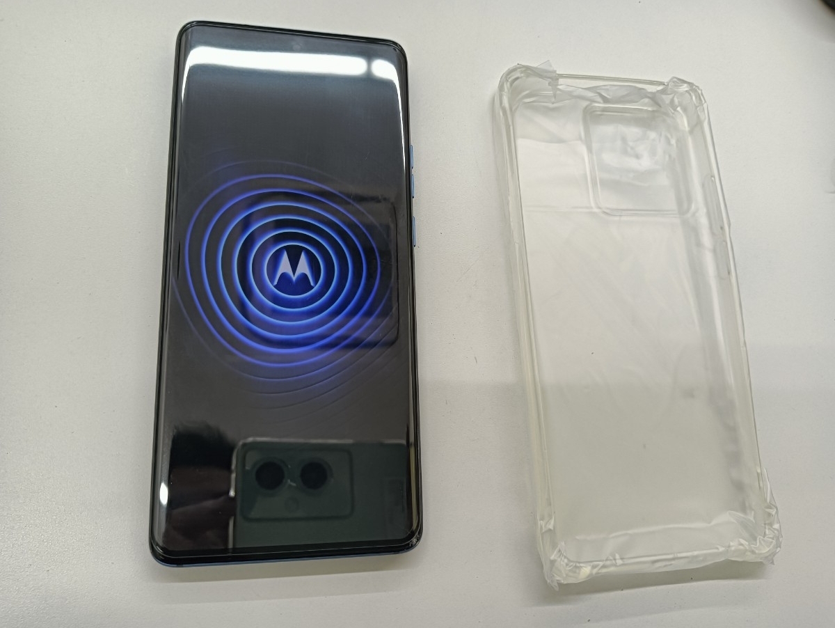 最安 モトローラ motorola edge 40 スマートフォン メモリー8GBストレージ256GB ルナブルー 動作確認済 SIMフリー 新品ケース付 送料無料！_画像1