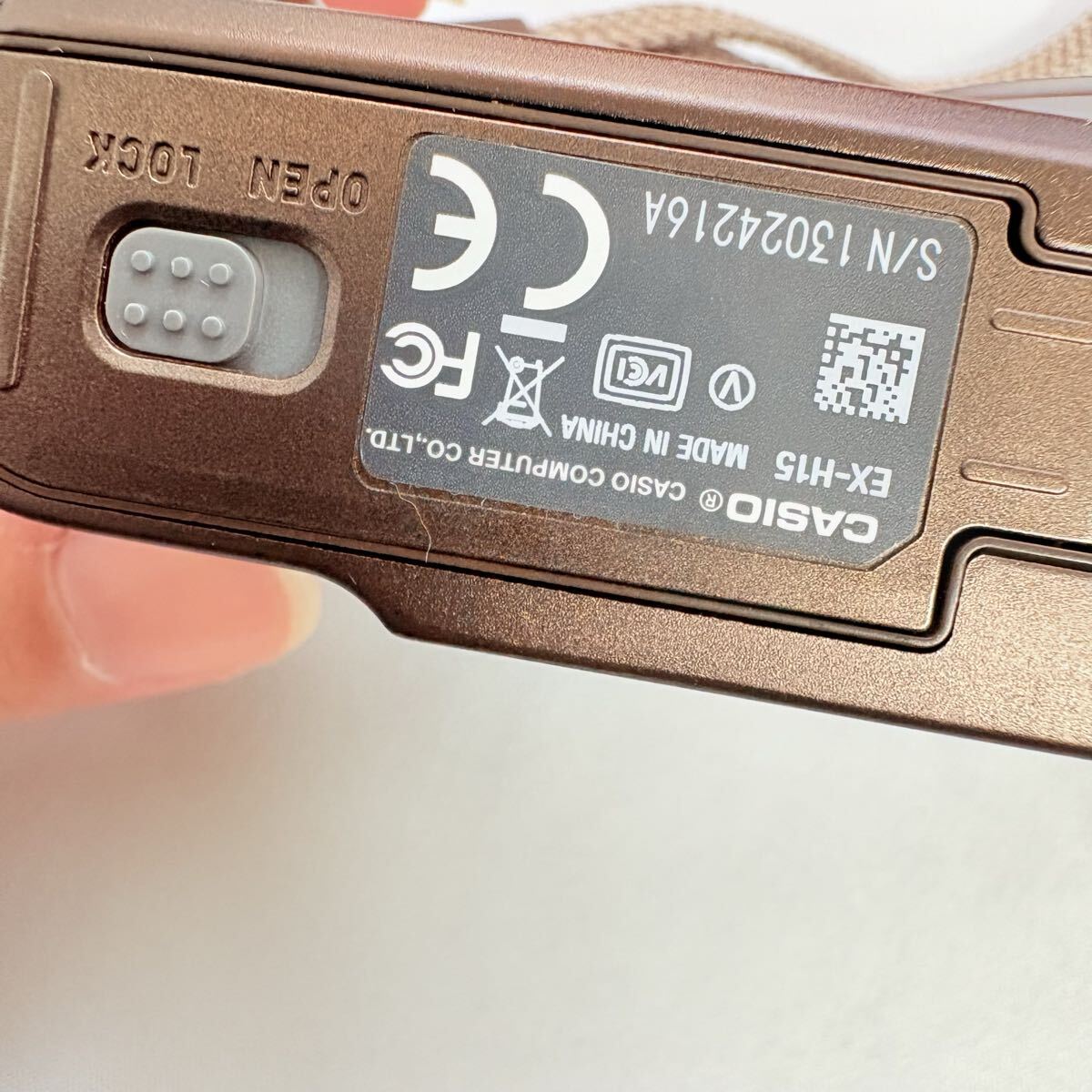 カシオ　カメラ　デジカメ　CASIO ケース付き　EX-H15 ブラウン　 エクシリム　_画像3