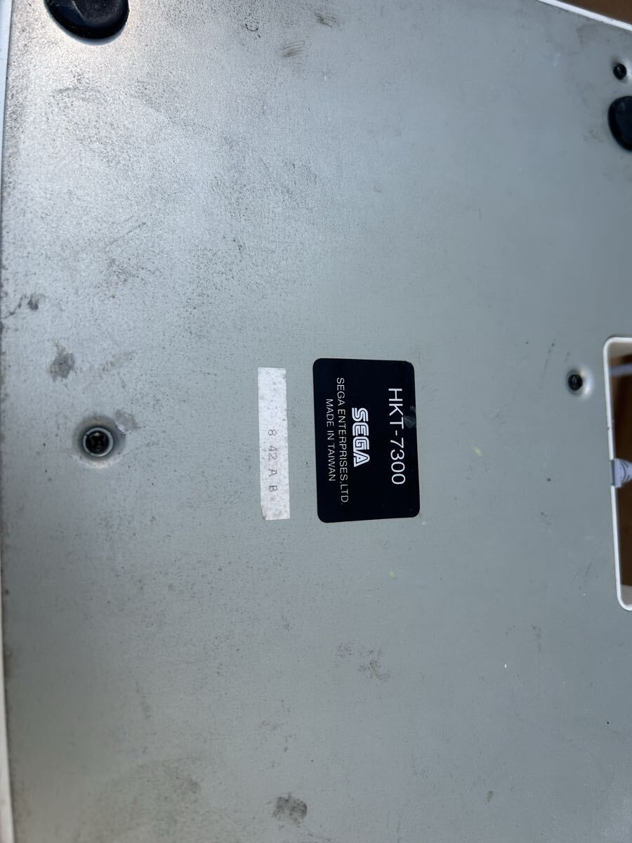 SEGA セガ Dreamcast ドリームキャスト HKT-3000 本体、コントローラー HKT-7700　、HKT-7300 【ジャンク品】_画像4