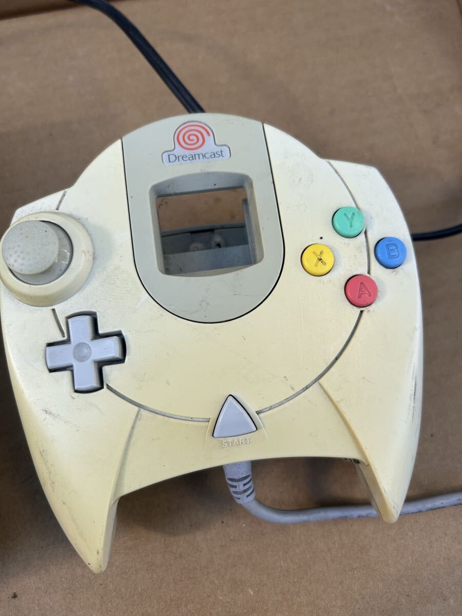 SEGA セガ Dreamcast ドリームキャスト HKT-3000 本体、コントローラー HKT-7700　、HKT-7300 【ジャンク品】_画像7