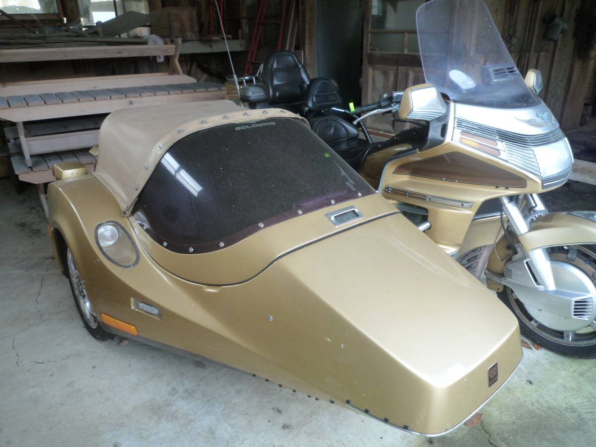 ホンダＧＬ１５００ＳＥ　４人乗り　サイドカー付き_画像2